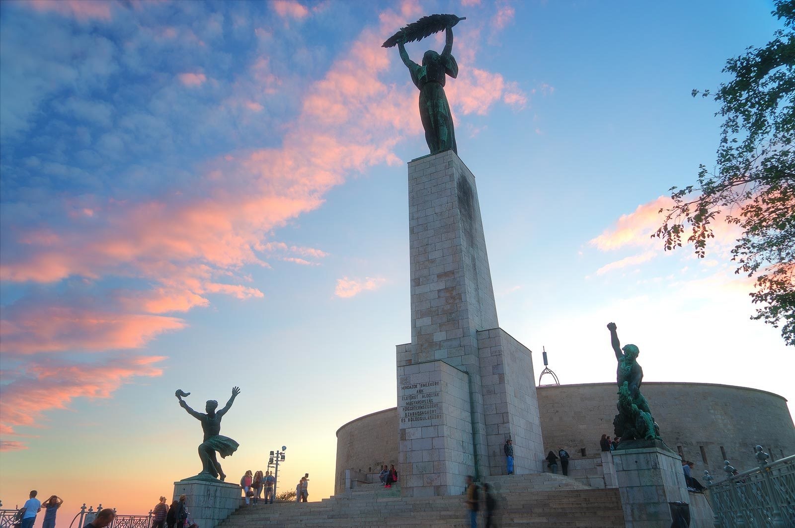 This is the communist era statue on Gellert hill.

https://www.alwayswanderlust.com/cool-fun-things-to-do-in-budapest/