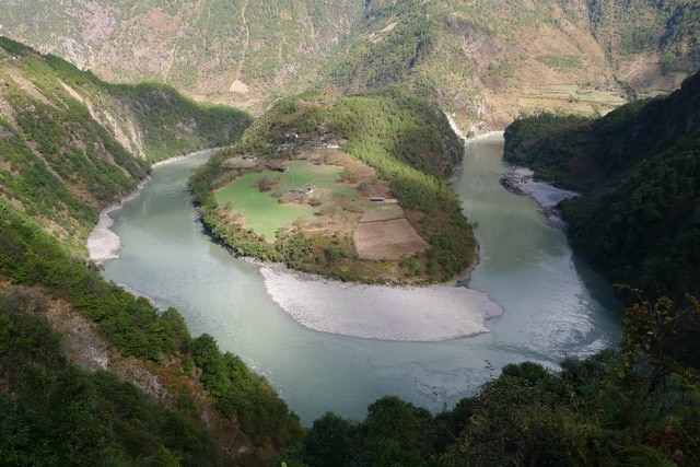 The admission fee of Bingzhongluo scenic area of Nujiang in the northwest of Yunnan province was cancelled on 22 July. Read More : http://tour.yunnantaste.com/?p=1741