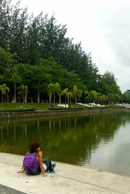 Heading to Laos, we stopped at Udon Thani to have our breakfast and walk around the town.