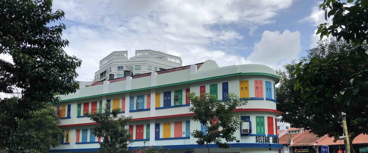The Selegie Arts Centre is one of few buildings unaffected by major demolition in the area. Most shophouses on the same stretch had been torn down in the early 1990s. The gallery on the third level is named Loke Wan Tho Gallery after their former Vice President Datok Loke Wan Tho, better known as the founder of the Cathay Organisation.
#OnTheRoad