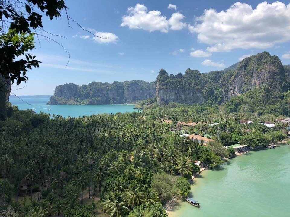 ウェスト ライレイ ビーチ クラビ エクスペディア