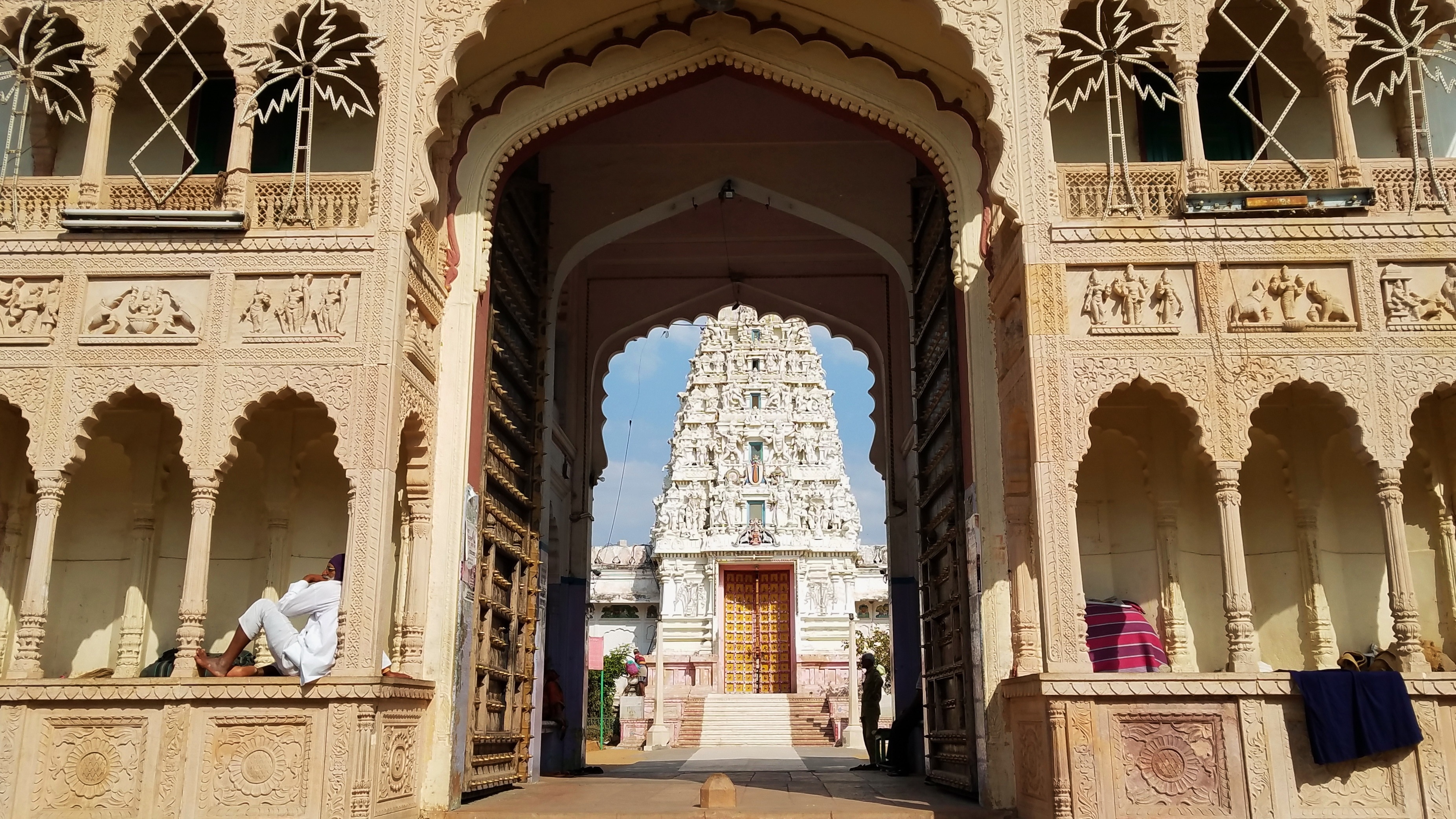 After a long ride from Jodhpur, I walked towards my guesthouse. This glorious temple and entrance tempted me to forget my fatigue, cross the street and explore. I loved the ancient craftsmanship and devotion that's so much a part of daily life here. #OnTheRoad