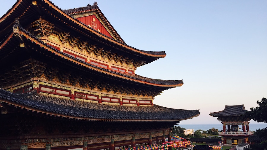 A beautiful, peaceful temple with a great view of the water on Jeju island.