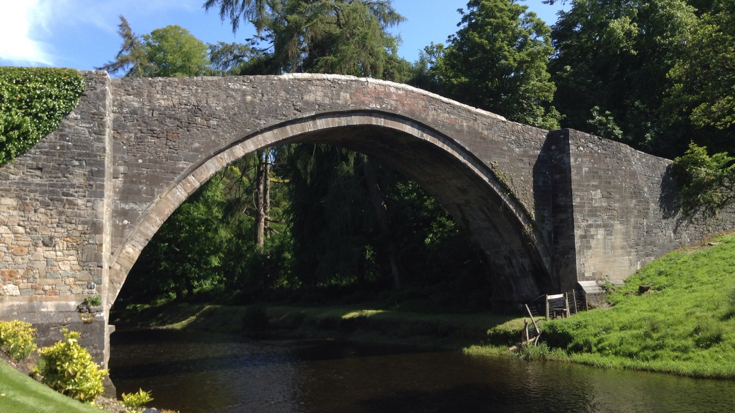 The Brig o' Doon is a late medieval bridge over the River Doon at Alloway.

Made famous by Robert Burns' poem, Tam o' Shanter.