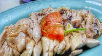 This place is situated outside of town and is popular with the locals where you can get to savour the local speciality of chicken rice balls. Best of all is service starts at 6.45am.