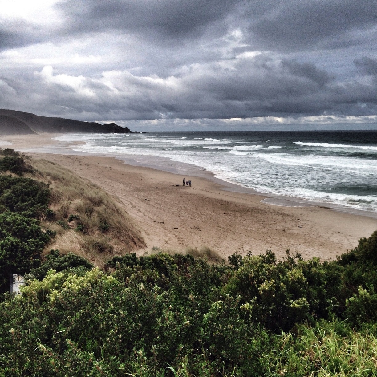One of our favourite beaches! Not wise to swim here, but great spot for walking. About 45 min drive to the 12 Apostles.