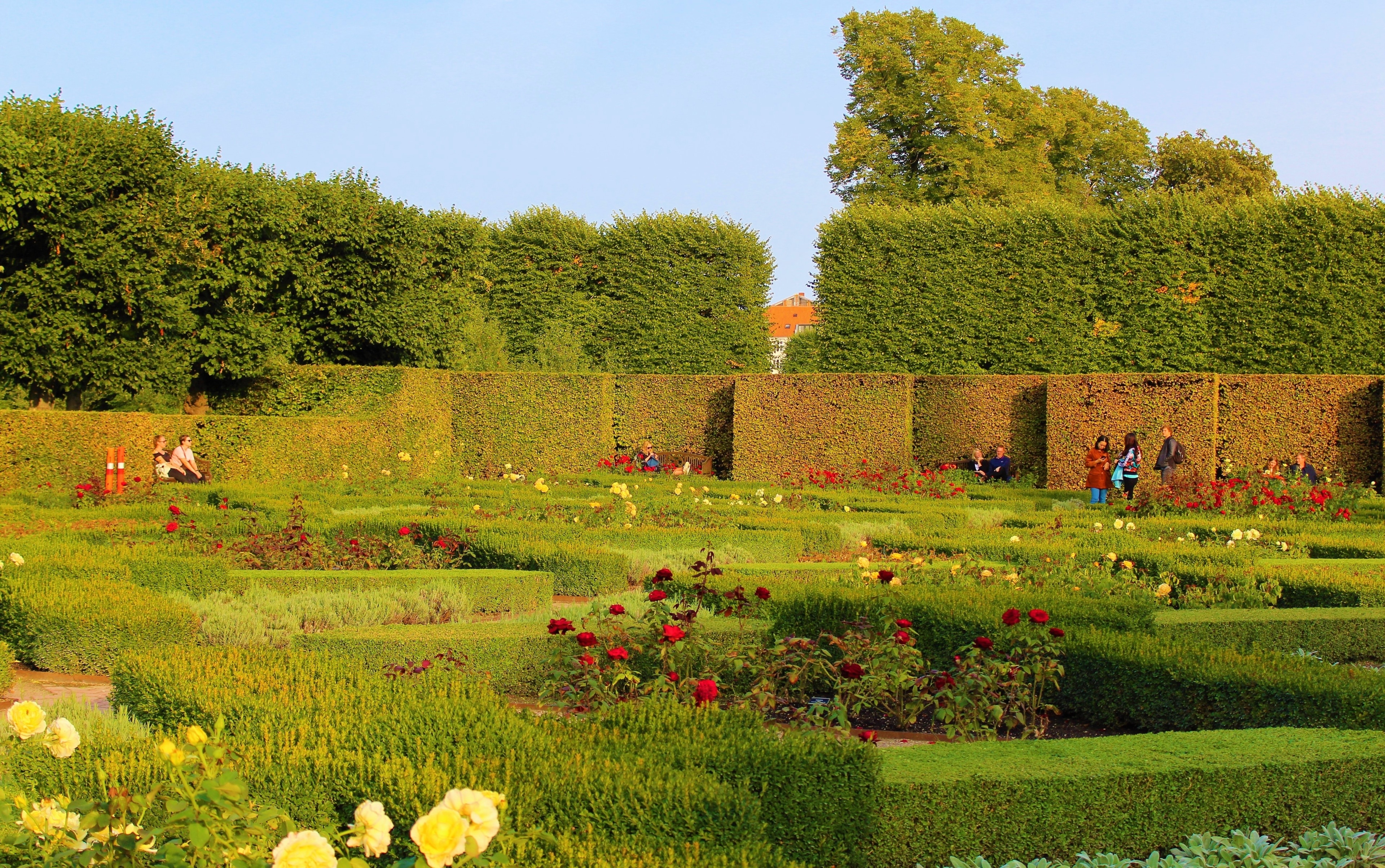 rosenborg castle gardens