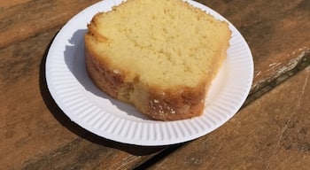 Coffee and the most yummy lemon cake at Fran’s. I’ve been visiting this gorgeous little tea room for years. It’s right next to Denham Deep Lock on the Grand Union canal and is the perfect place to stop on a walk of if you’re travelling along the canal through Uxbridge.