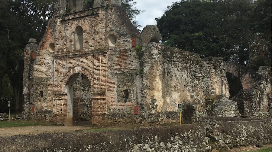 The Ujarras ruins near Cartago offers free access for visitors to one of the oldest monuments in Costa Rica