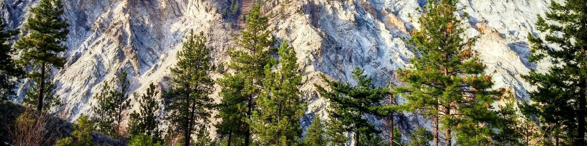 Along the scenic drive route to Kamloops