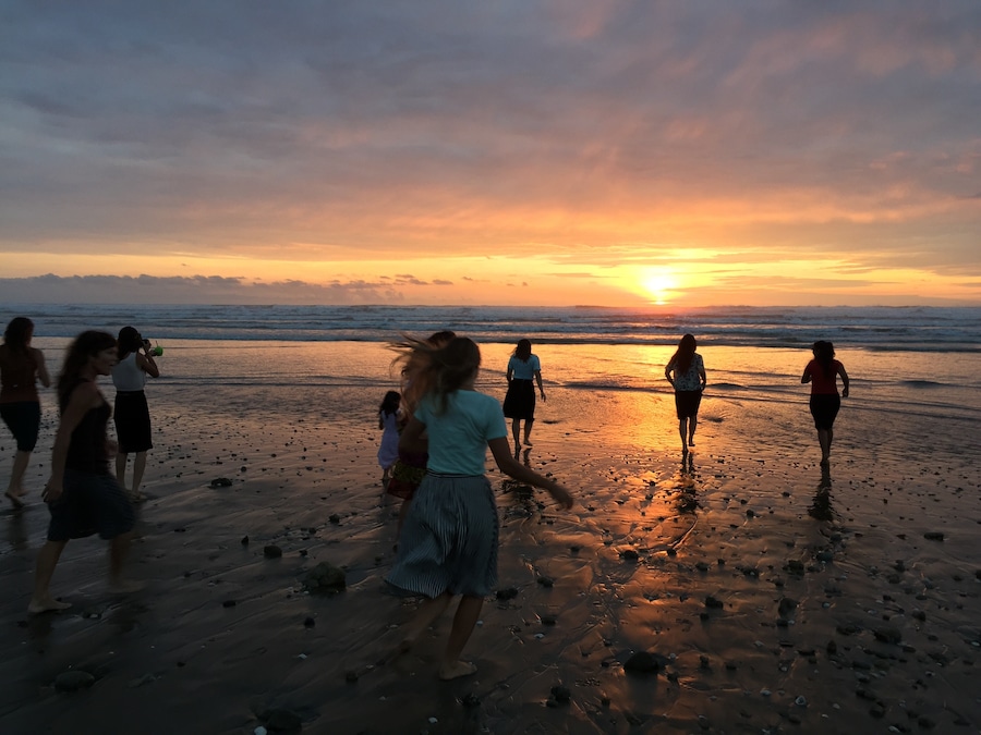 Catching a sunset on Canoa beach. Almost all year round you can take the time to enjoy this show, free of charge.
