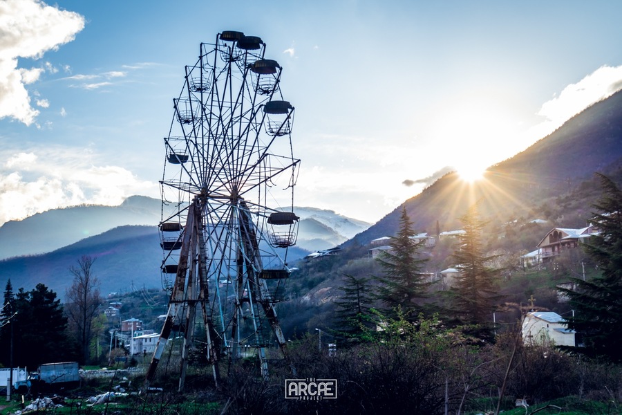 Ijevan was Armenia's first Soviet town and even though it and you can witness this just by walking around town and admiring the decaying architecture.
One of my favorite spots in town was this abandoned Ferris Wheel in the outskirts of the city.