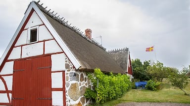 Great food at Arild`s vineyard. Here are one of the farms traditional buildings.
Read more at: http://www.travelwithallsenses.com