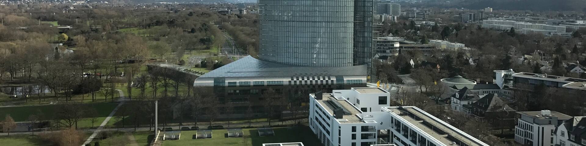 View from the Langer Eugen, Bonn #Green
The headquarters of the Deutsche Post DHL Group - the Post Tower in Bonn - has been using only green electricity since the beginning of 2008. (DHL, 2010)