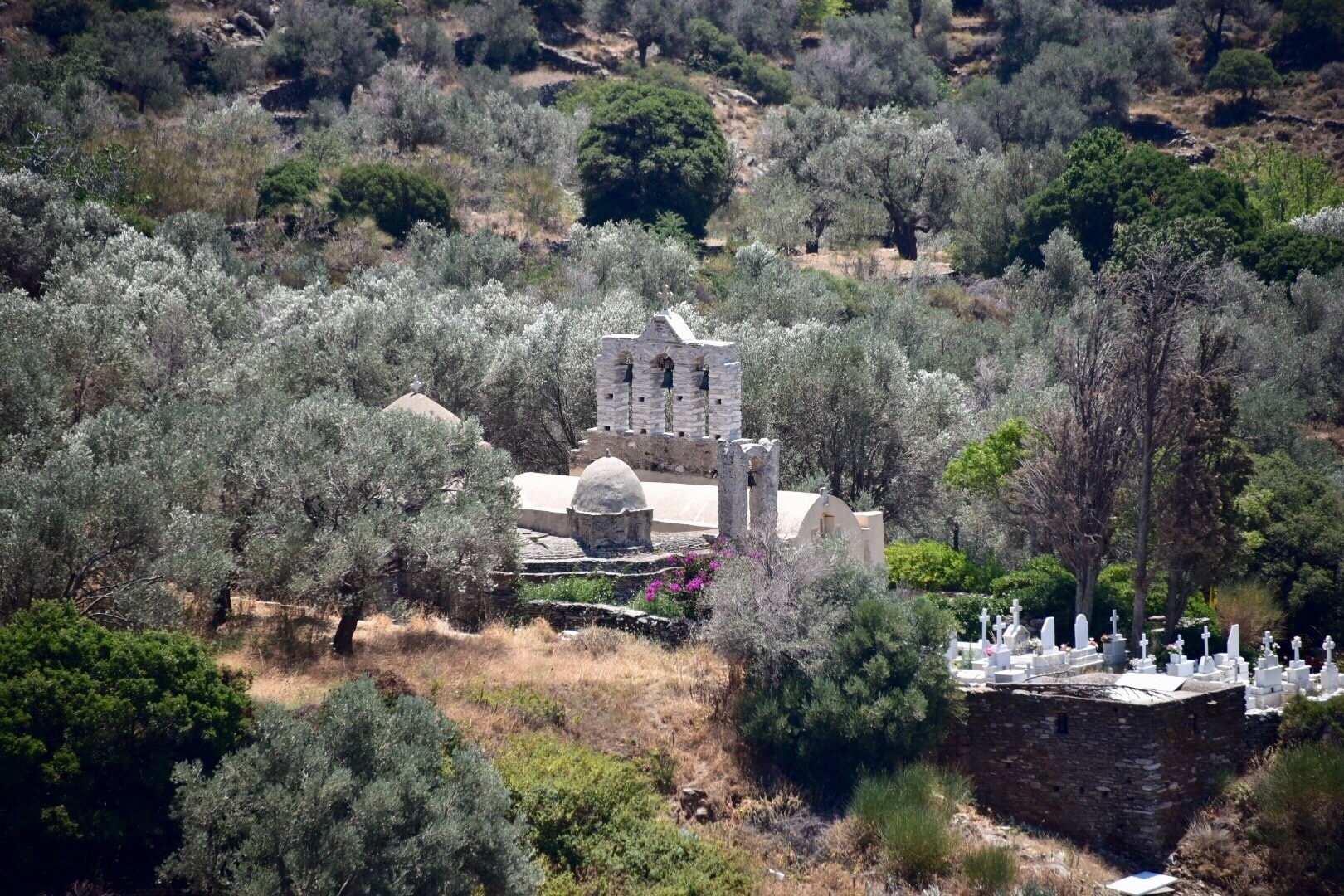 The oldest church of Naxos. The church Panagia (Virgin) Drosiani is located between the Tragaia area and the village Moni. The cluster of temples of Drosiani was built in the 6th century.
