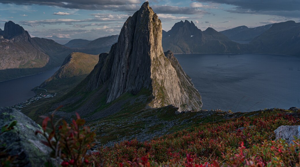 Segla Dağı, Berg, Lenvik, Troms og Finnmark, Norveç