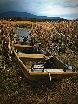 Spending some time chasing some Oklahoma waterfowl on gloomy, overcast day. Don't forget to thank a veteran today for what they have sacrificed in order for us to live the way we do. #VeteransDay #duckhunting #boatriding #waterlust #ducklust #getaway