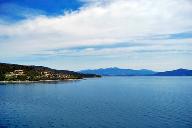 The small village of Glyfa in Fthiotida, is located at a water connection, just across Agiokampos in  Evia island. The area has many beautiful beaches and is famous for fresh fish. The area offers ideal walking trails and is a great choice for family holidays.