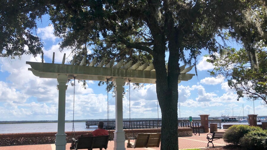 Howard Gilman Waterfront Park