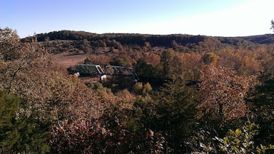 Historic Route 66 overlook in Devil's Elbow, MO