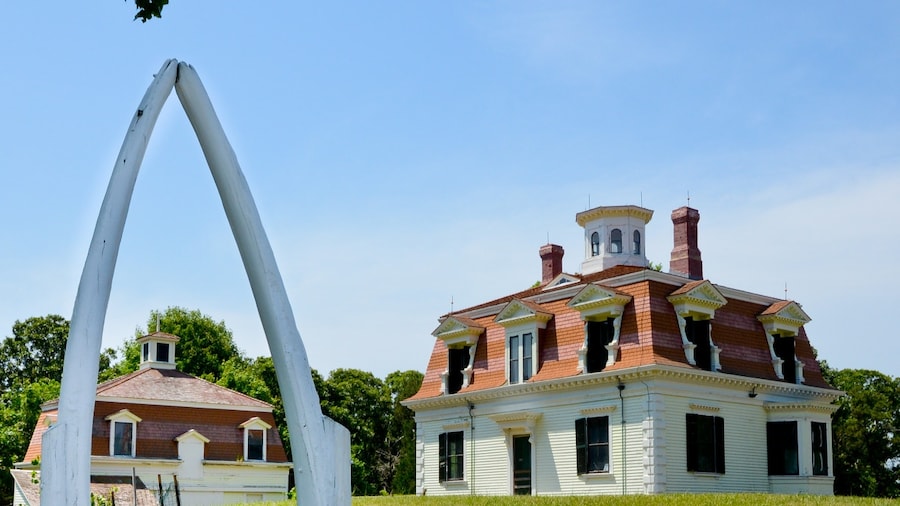 Demeure historique Edward Penniman House and Barn