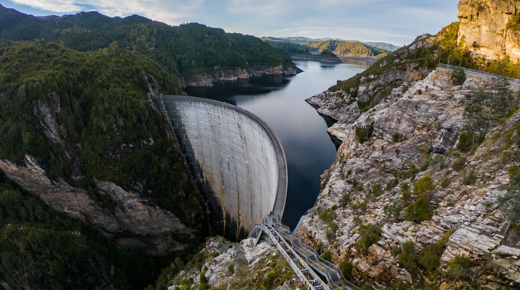 Gordon Dam, Southwest, Tasmania, Australia