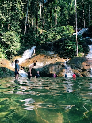 Nice waterfall to visit if only it's clean. I wish visitors are more civic minded and the operator more diligent in keeping this place clean. After all we paid entrance fees.