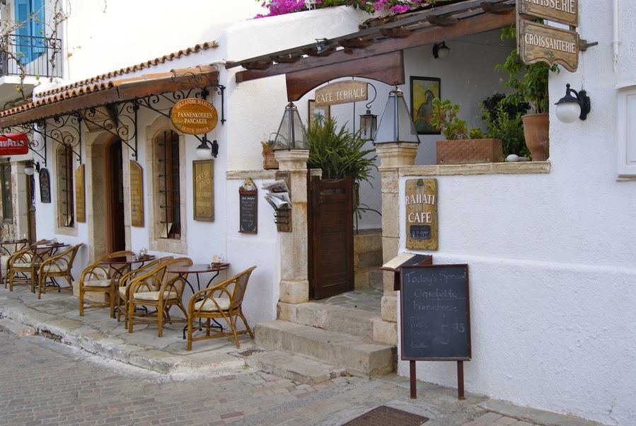 Koutouloufari Crete, Rahati Pancake Restaurant