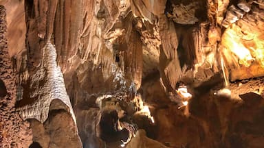 Diamond Caverns Cave