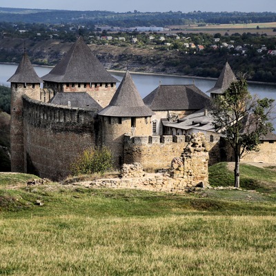 Khotyn Fortress is situated on the banks of the Dniester River in Ukraine. This current fort was constructed in 1325 with later constructions and additions dating to the 1380’s and the 1460’s. It has been used extensively as a film location during the Soviet period and also in independent Ukraine due to its excellent state of repair.