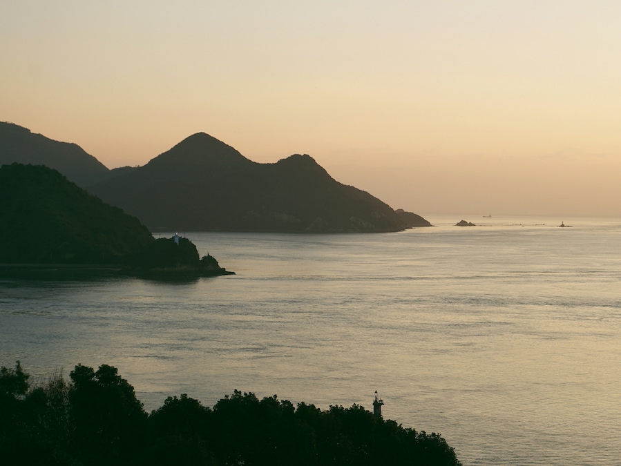 View from Kurushima Kaikyo Bridge, part of Shimanami-kaido that connects Onomichi (Hiroshima prefecture) with Imabari (Ehime prefecture).
Many people ride bikes across these bridges and explore the little islands in between.