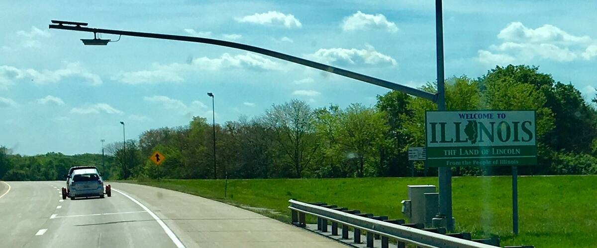 Welcome to Illinois!
#Illinois #signs
(May 2017)