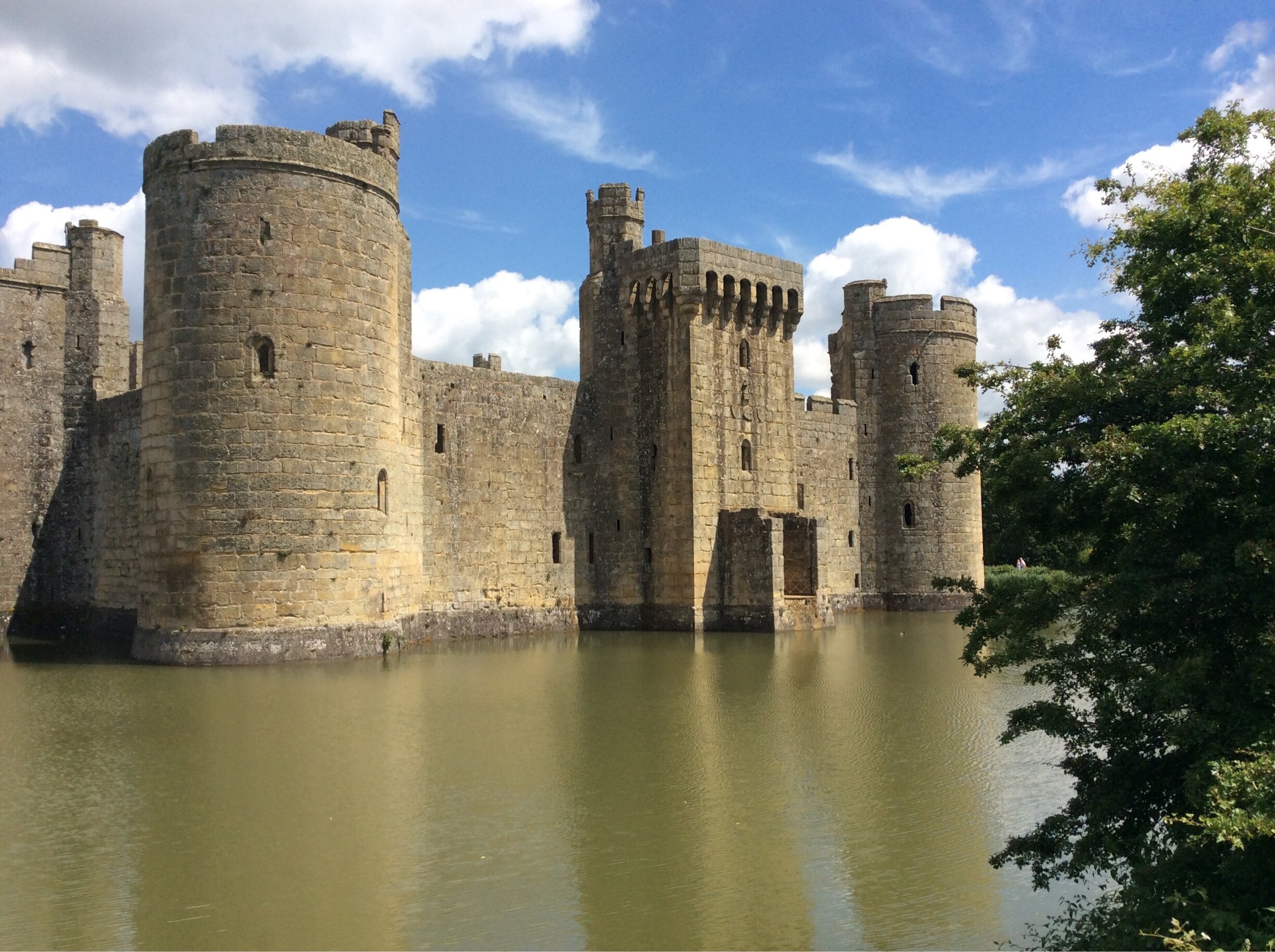 Bodiam Castle In Robertsbridge Expedia Co Uk