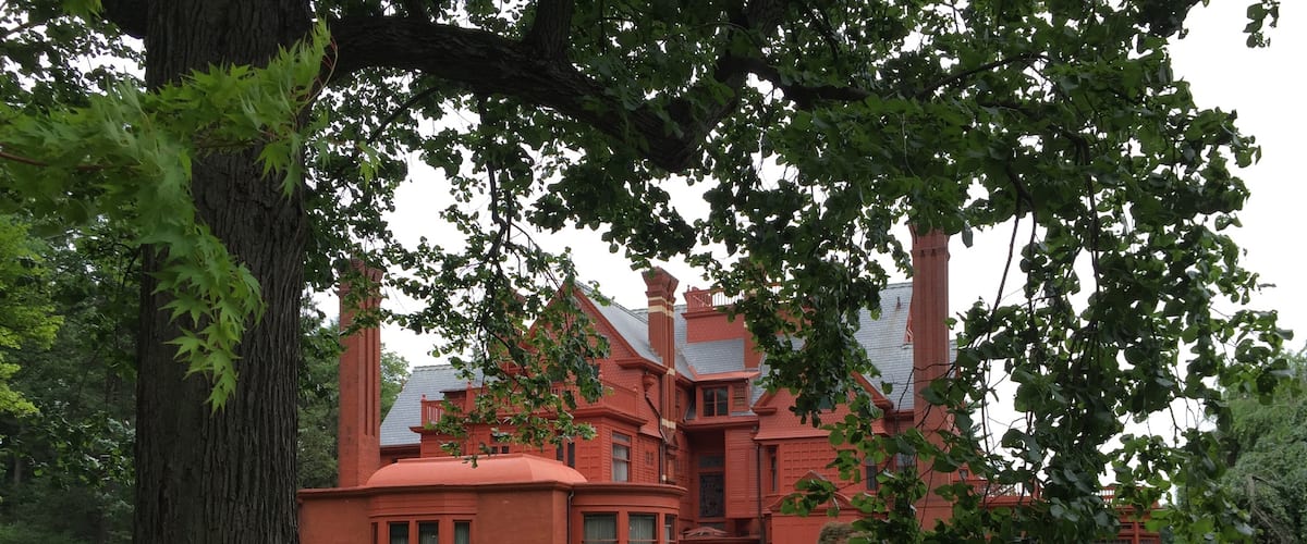 Glenmont is the mansion where Thomas and Mina Edison lived with their children.