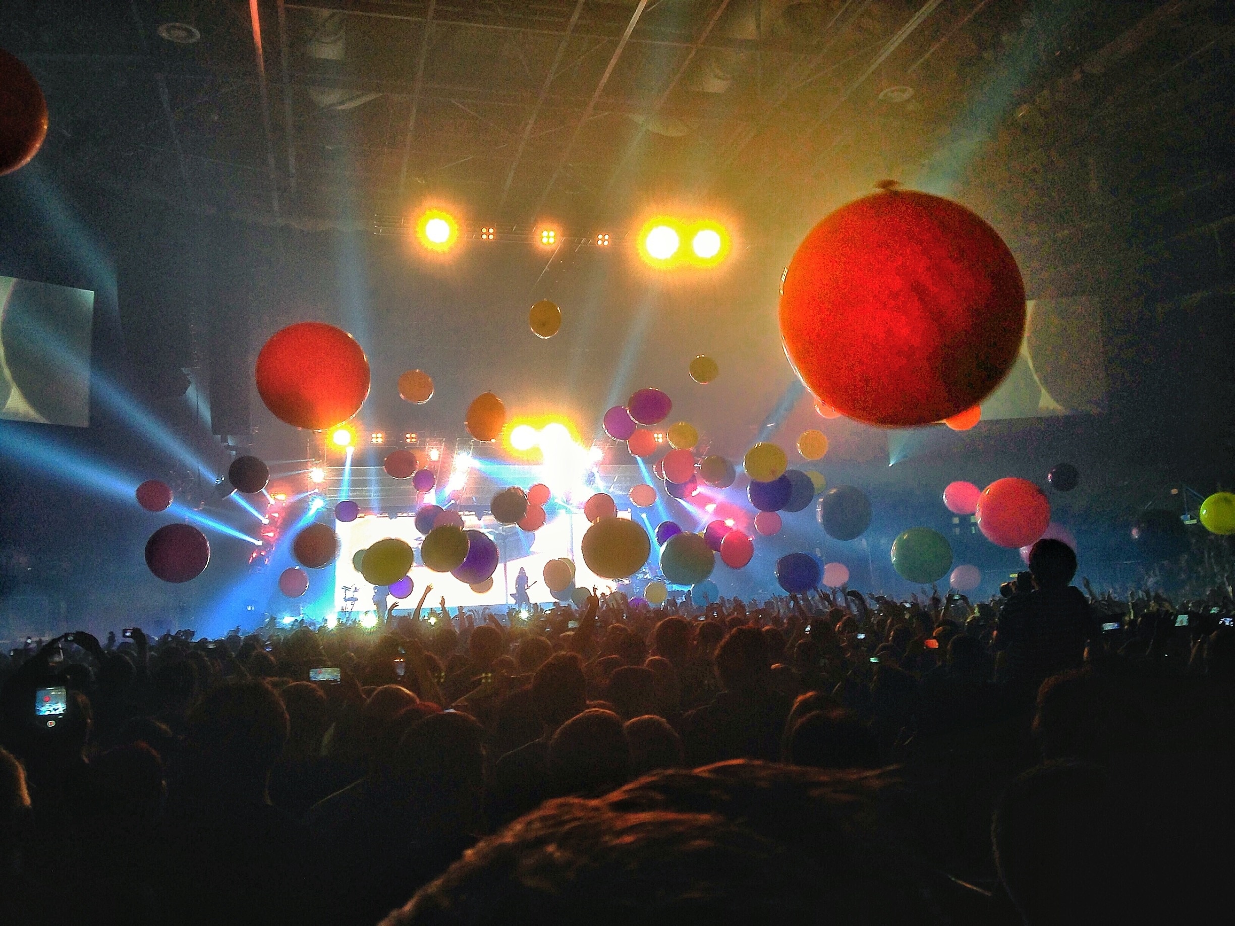 30 Seconds to Mars released giant balloons at a gig