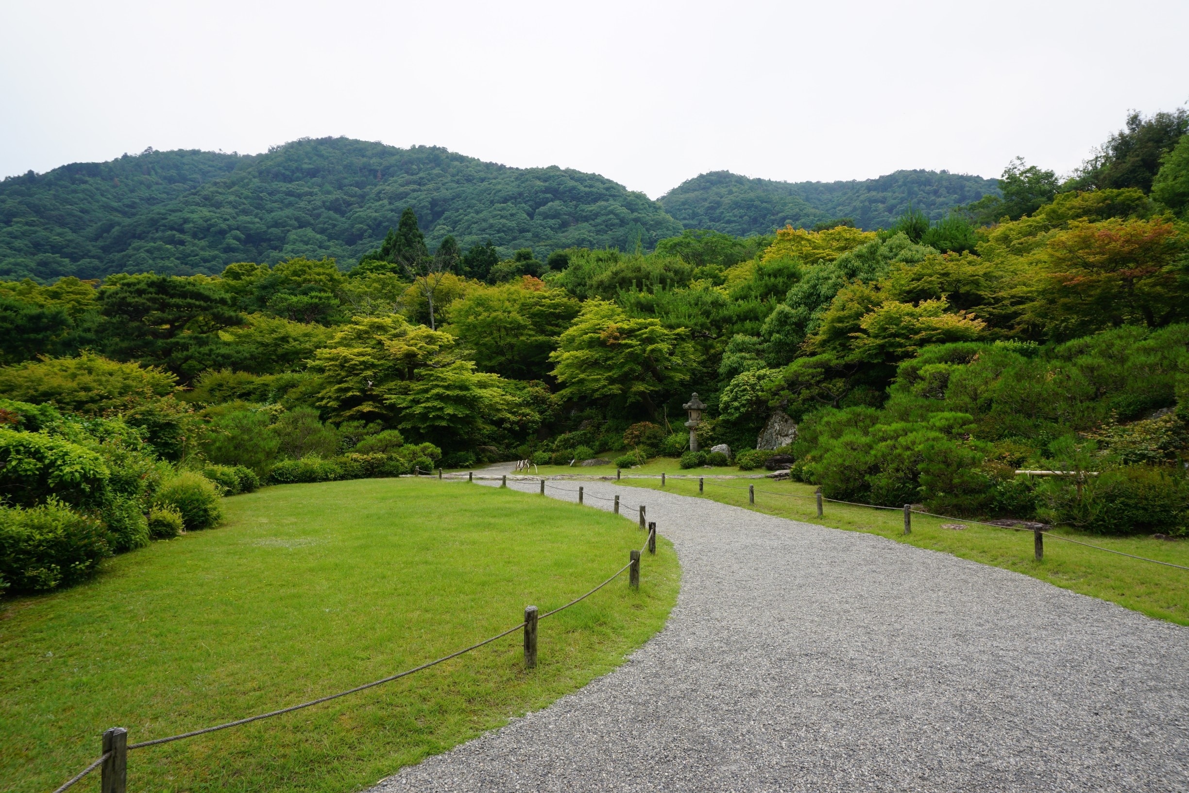 Don't let the entrance fee of 1,000 JPY scare you away from this unbelievable gem. The gardens itself are lovely as well as the gorgeous views of the mountains nearby. At the end of your visit you are served complimentary green tea and a biscuit cookie.

#kyoto #japan #bestof5 #colorful #green