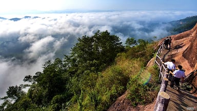 Wuzhou Shibiao Mountain Scenic is one of the most perfect-composition of Danxia landforms,clear water,green bamboo,silver beach and ancient village in China.

https://twitter.com/Beautifulgx