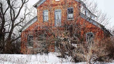 Abandoned Building Built in 1875 #abandoned