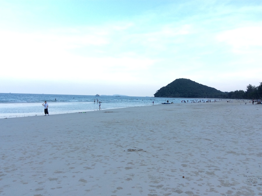 Thungwualaen Beach is best beach in Chumphon Province, Thailand. 20 Min. to Chumphon Airport.