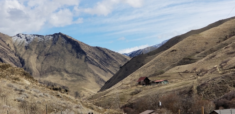 The road in Riggins, Idaho area. #Mountains Photo Challenge