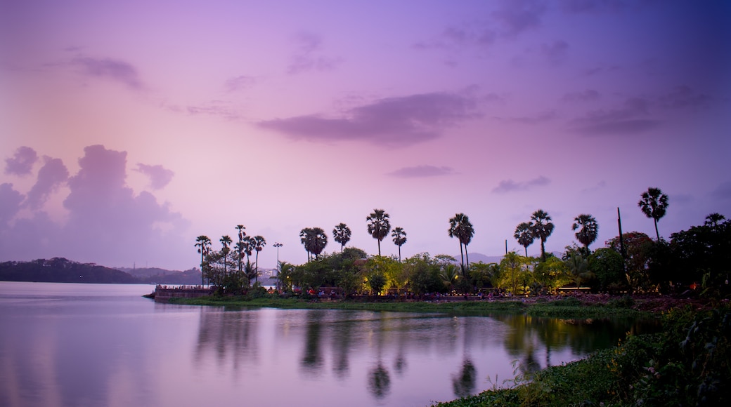 Lago Powai, Mumbai, Sobborghi di Mumbai, Maharashtra, India