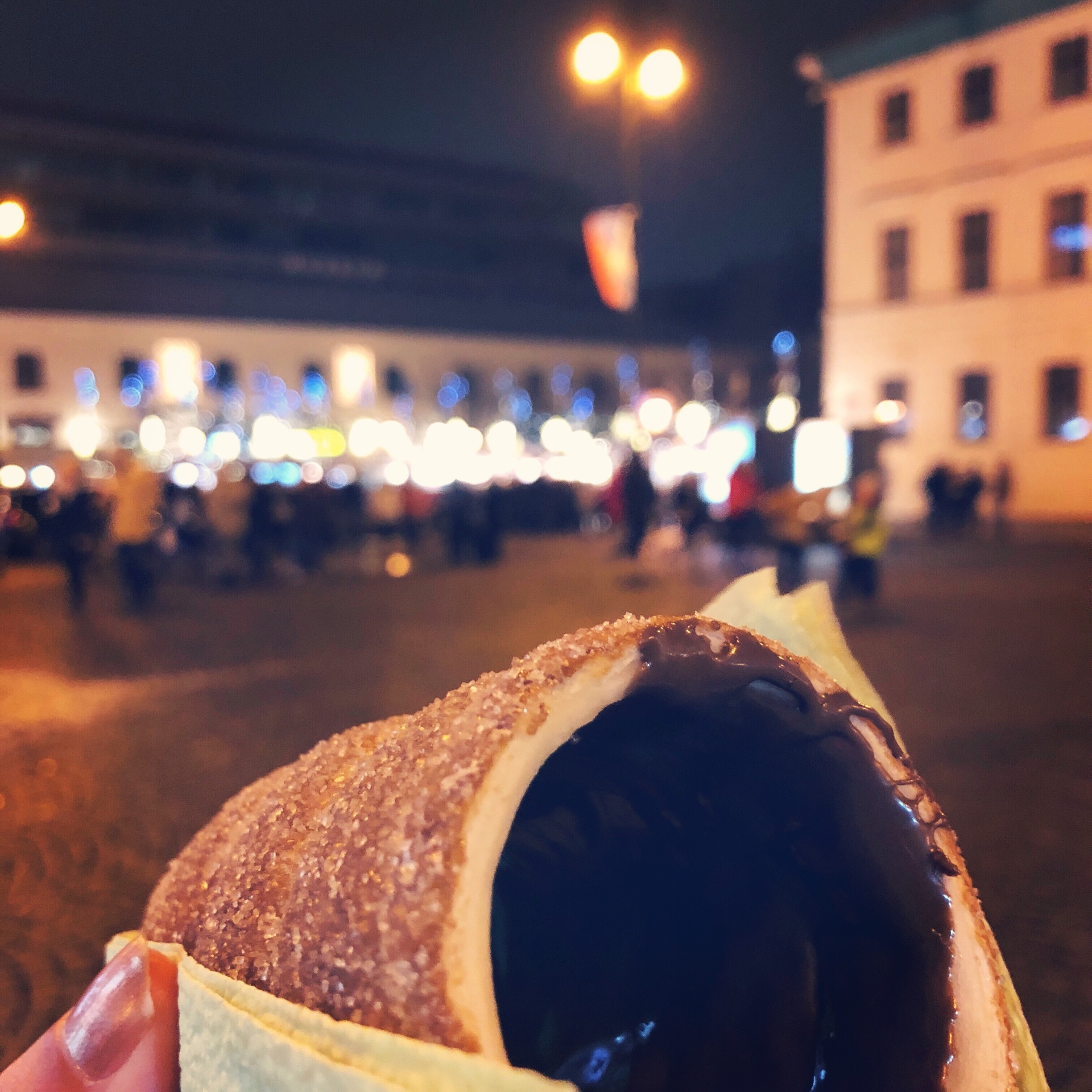 Delicious Trdelnik (Chimney Cake) in the Christmas Market of Náměstí Republiky (Prague - Czech Republic)

#prague #czechrepublic #food #christmasmarket
#europe

December 2018 - Iphone 8