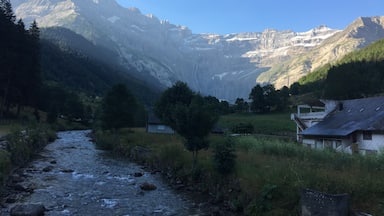 A nice walk to Cirque de Gavarnie