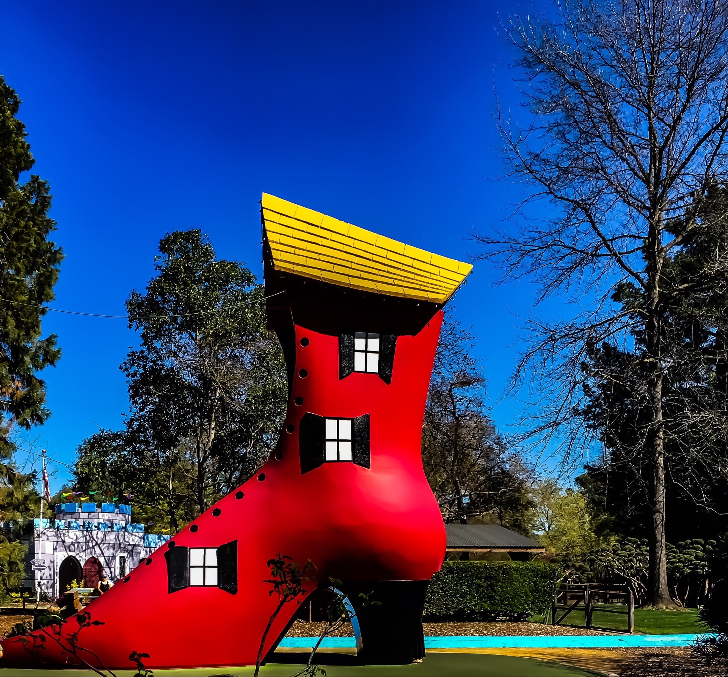 Located in William Land Park in Sacramento, Fairytale Town has delighted millions of guests, inspiring imagination, creativity and literacy since it opened in 1959. One of the attractions is this #red boot , titled The old woman and the shoe slide.