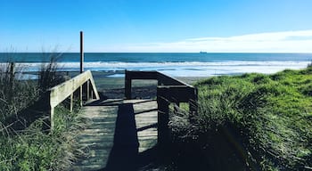 Fitzroy Beach, New Plymouth NZ 🇳🇿 July 2017 