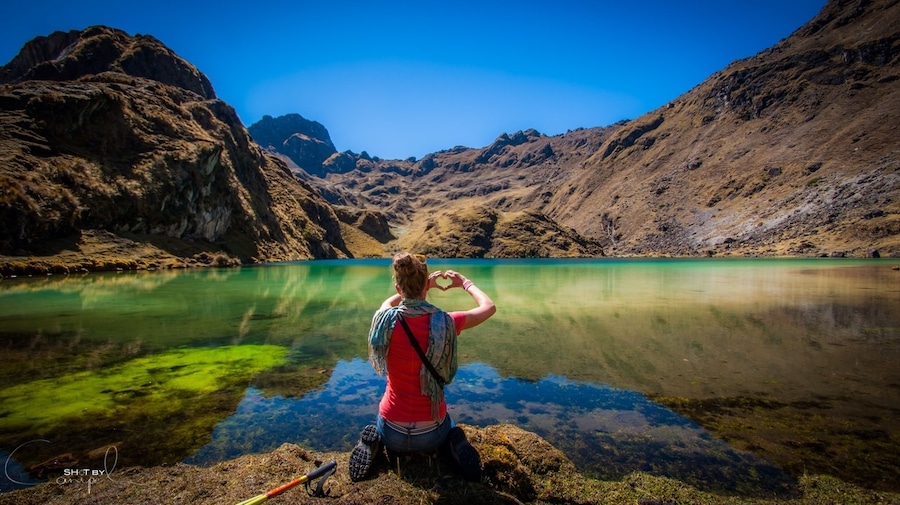 Quellacocha love in the Andean Mountains! What a magical place! #hiking #waterlust #troveon #red