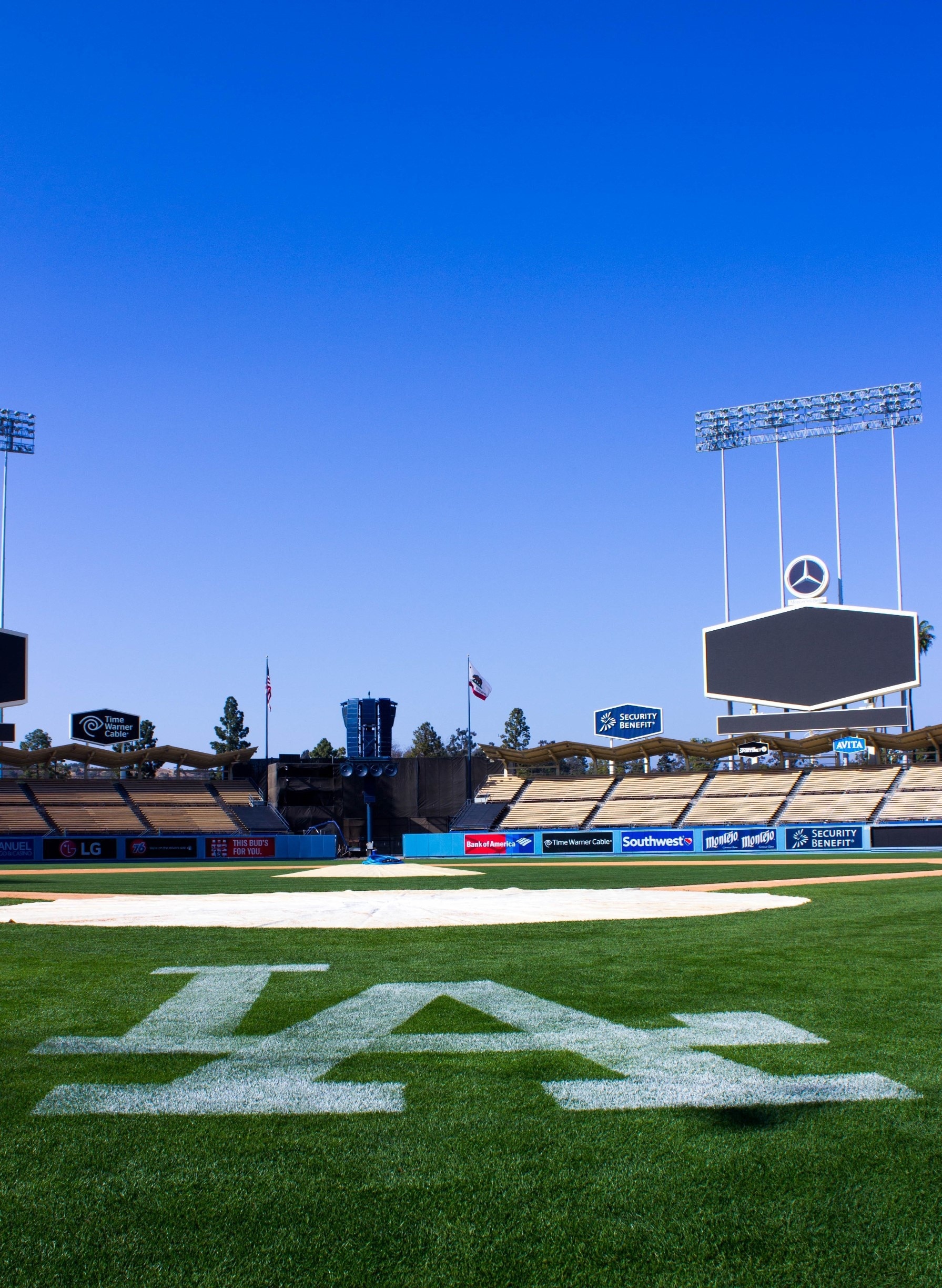 100+] Dodger Stadium Wallpapers