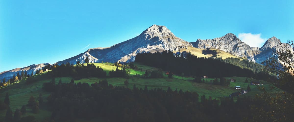 - Natural Wonder -
I captured this beautiful mountain on my way to Mt. Titlis from Lucerne.
Switzerland is simply beautiful!