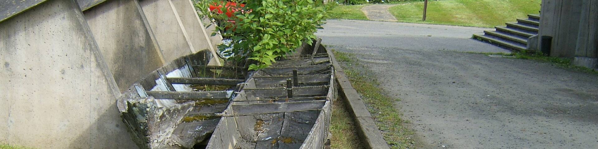 An off the beaten path site to take in if you are in Seattle and into native American culture is to visit the Daybreak Star Indian Cultural Center.  Besides the antique dugout canoe, the center has a wonderful range of Indian art and artifacts.  Strongly recommended.