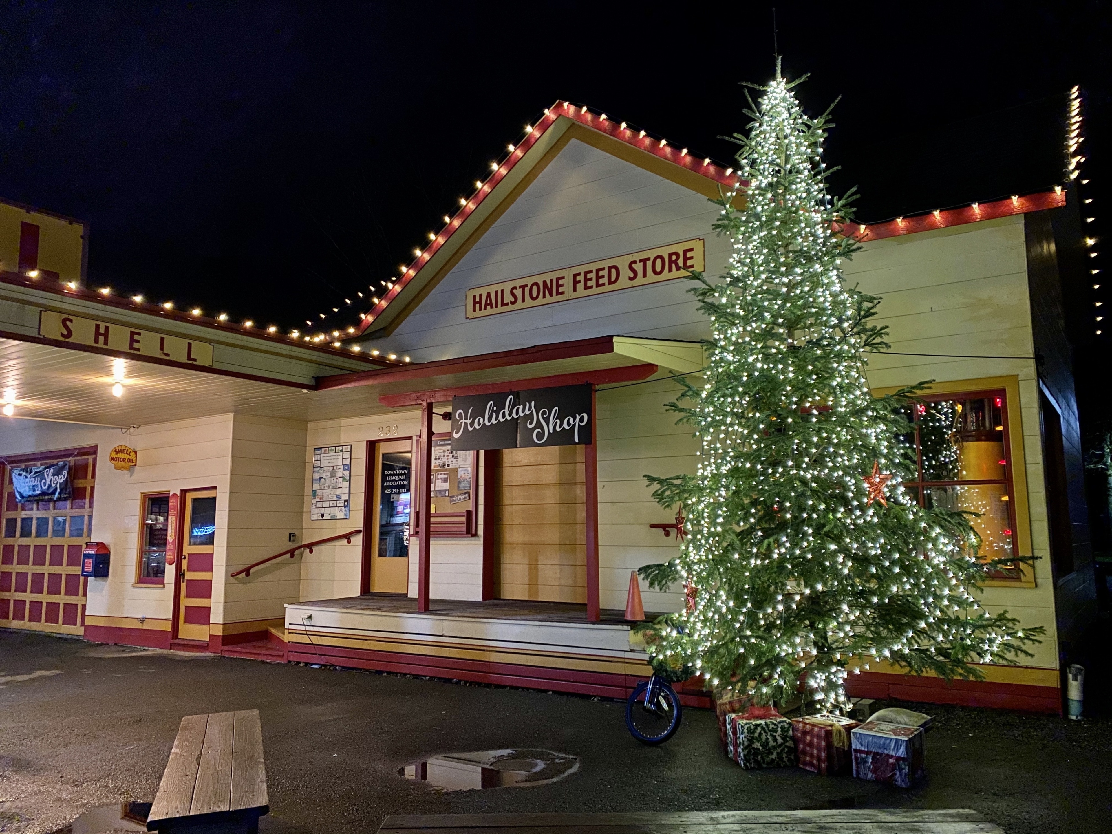 I love that this old fuel station is so many different things now. Earlier this evening it was a gift shop and the location of a mini Christmas music show. Last summer it was the place to get tasting tokens for the art & wine walk.